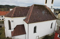 Střecha kostela sv. Víta v Osečné