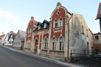 Město Osečná opět vlastní historický Zámeček