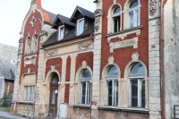 Město Osečná opět vlastní historický Zámeček