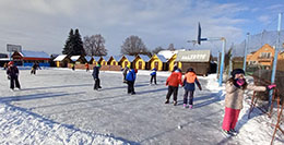 Díky našim hasičům vznikla bezpečná ledová plocha k bruslení