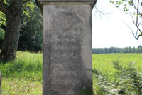 Jenišovský mlýn čp. 25 - detail - pomník s křížem
