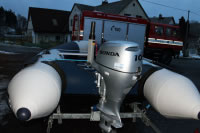 Motorový člun Bombard TYPHOON 420 S
