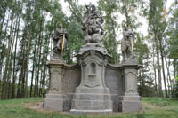 Statuengruppe der drei Heiligen