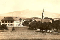 Osečná včetně německé školy v roce 1937
